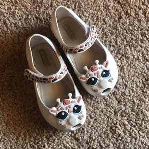 Lovely giraffe sandals